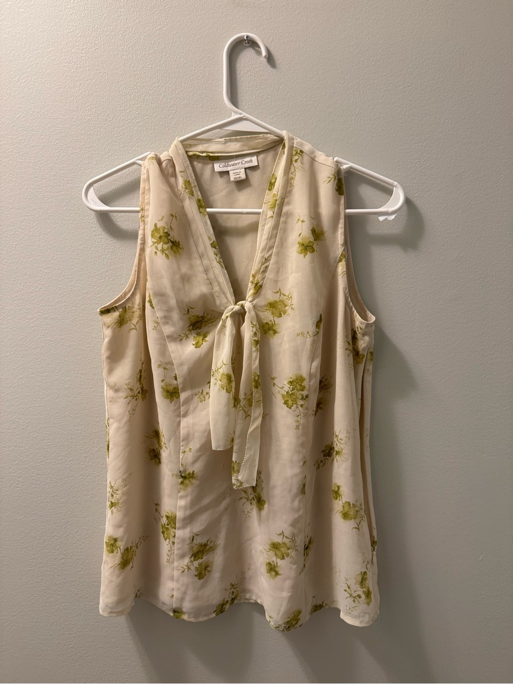 Coldwater Creek Cream Floral Tie-Neck Sleeveless Blouse